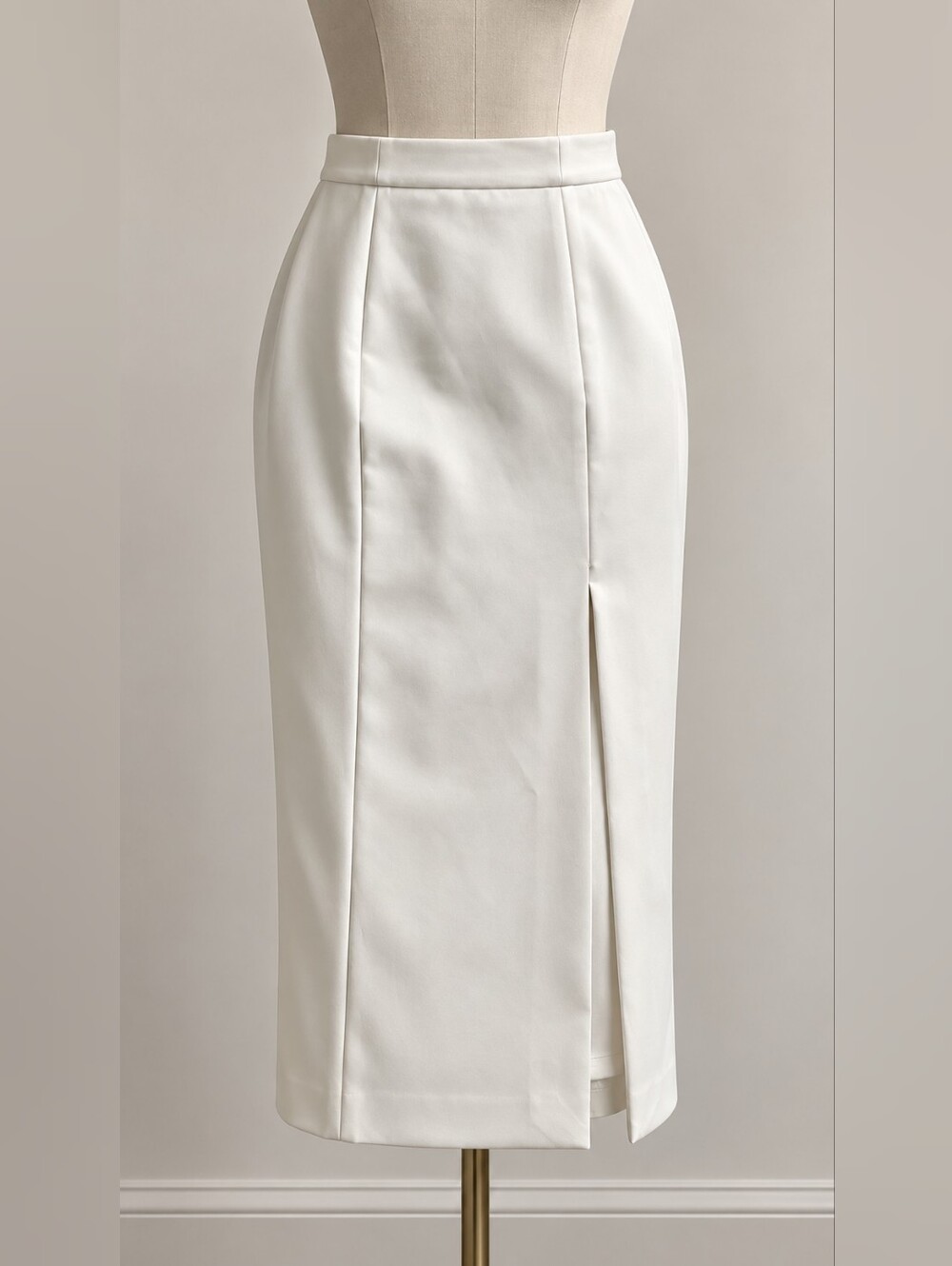 BCBGMaxAzria Cream High-Waist Pencil Skirt with Front Slit